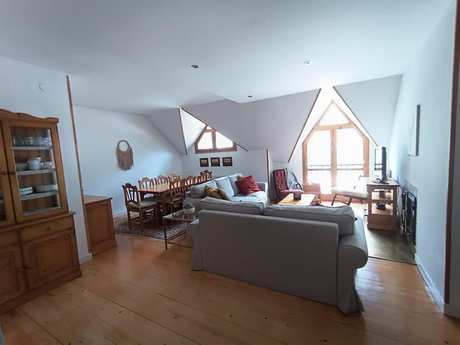 Balaitus Petfriendly - Arafita Apartamentos Sallent De Gallego Bagian luar foto