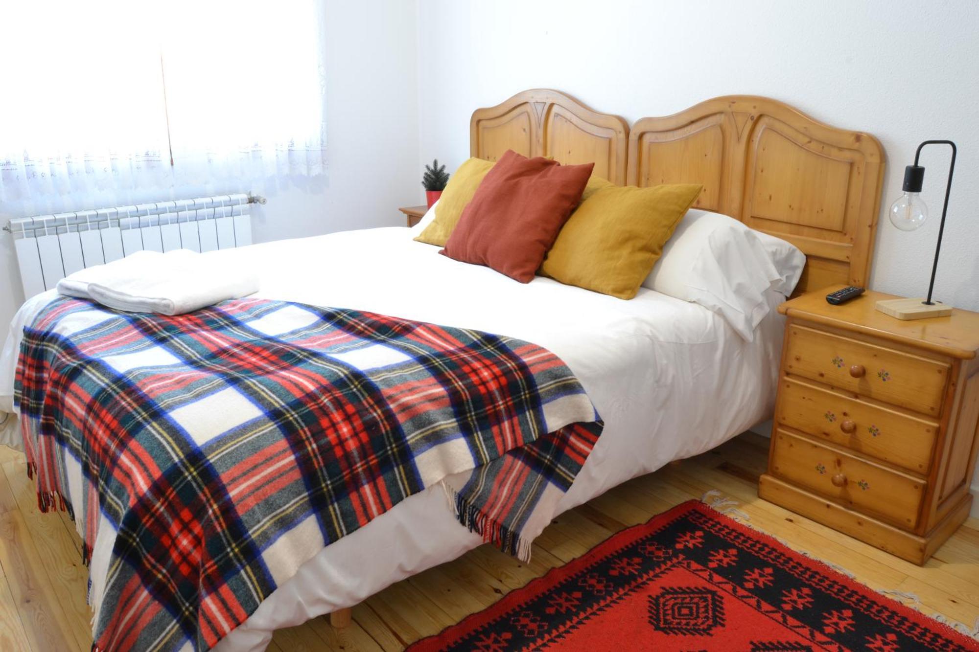 Balaitus Petfriendly - Arafita Apartamentos Sallent De Gallego Bagian luar foto